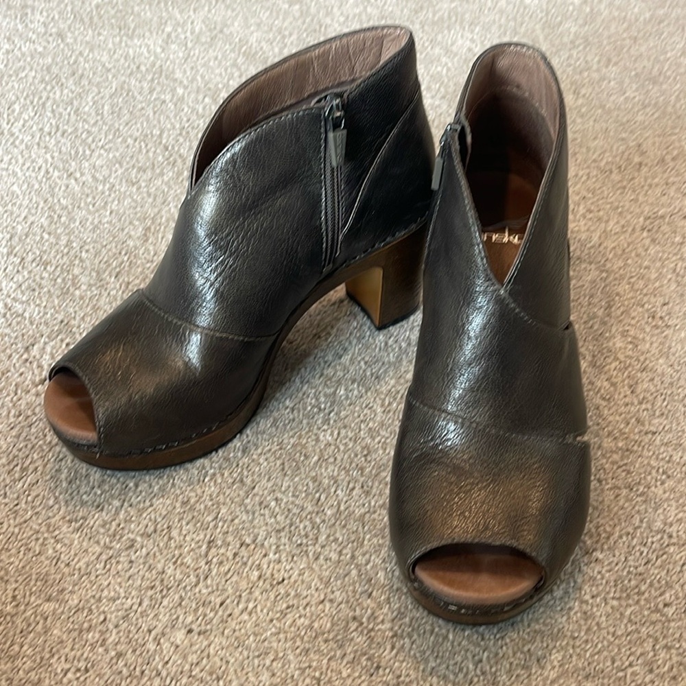 Dansko Open Toe Booties Bronze size 38